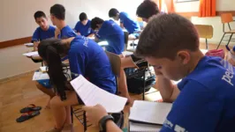 Estudantes poderão optar por curso profissionalizante