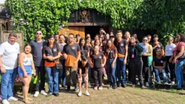 Os alunos da Escola Estadual Aldebaro Klautau viveram um experiência inesquecível durante visita a uma fábrica de chocolate artesanal.