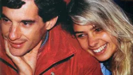 Ayrton Senna e Adriane Galisteu tiveram um relacionamento de quatro anos até a morte do piloto em 1994