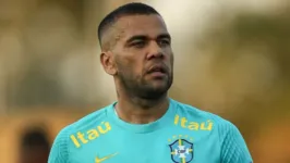 Imagem ilustrativa da notícia Daniel Alves paga fiança de R$ 5,5 milhões e será solto hoje