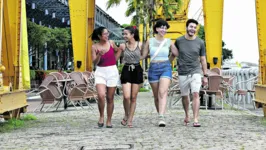 Kerolem ao lado dos amigos Karoline, Carla e João Victor fazem dos passeios um momento feliz