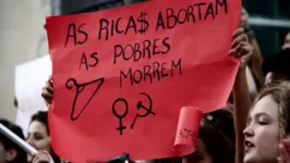No Brasil permite o aborto em casos como estupro, risco para a vida da gestante e, por jurisprudência do STF, anencefalia fetal.