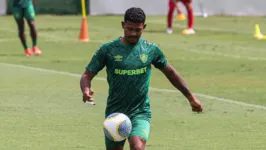 Punido pelo Fluminense, John Kennedy não participará dos jogos contra Cerro Porteño e Corinthians pela Libertadores e Brasileirão, respectivamente.