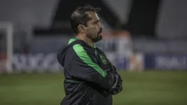 Gustavo Morínigo é um treinador que costuma trabalhar com jovens revelações das categorias de base.