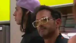 O ator Alejandro Estrada pediu a oportunidade à produção do Big Brother Colômbia e a ideia foi aceita