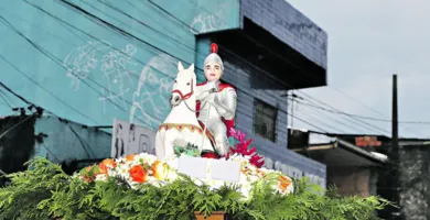 Imagem ilustrativa da imagem Devotos celebram São Jorge nesta terça-feira (23)