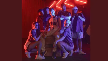 Gravação do videoclipe com a participação do grupo de dança urbana “Dukes Crew”.