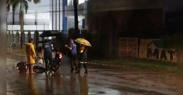 Imagem ilustrativa da notícia Acidente entre motos deixa uma pessoa morta e outras feridas