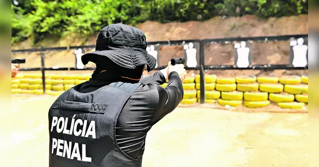 Imagem ilustrativa da notícia Policiais penais do Estado recebem curso de autoproteção