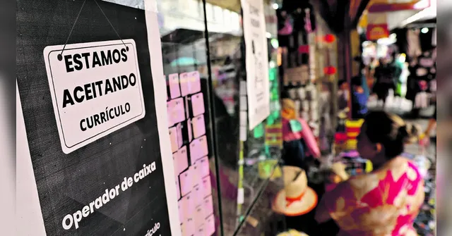 Imagem ilustrativa da notícia Empresas devem abrir quase 500 mil vagas temporárias
