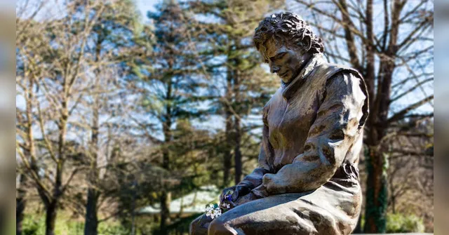 Imagem ilustrativa da notícia Ayrton Senna é parte da vida e paisagens de Ímola, na Itália