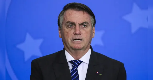 Imagem ilustrativa da notícia Bolsonaro pede dinheiro que pagou por multas na pandemia