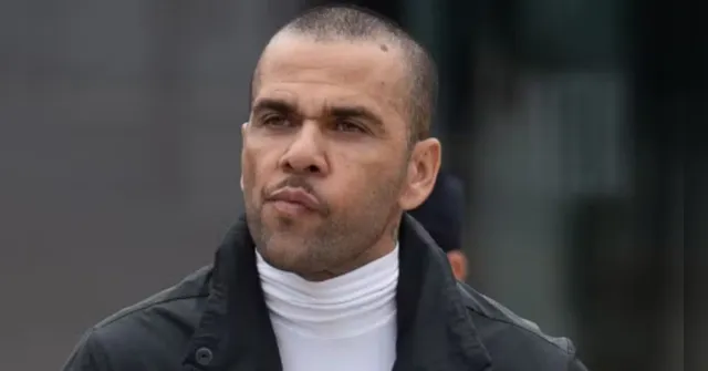 Imagem ilustrativa da notícia Fake: revista Quem diz que não pagou fiança de Dani Alves