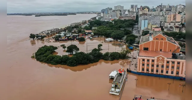 Imagem ilustrativa da notícia Rio Guaíba volta a subir e prefeitura monta barricadas