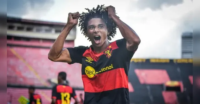 Imagem ilustrativa da notícia "Novo Cafu" atrai interesse de gigantes europeus, diz jornal