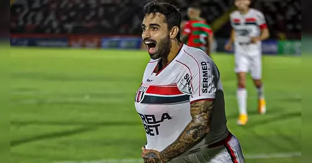 Imagem ilustrativa da notícia Patrick Brey enfrentará Paysandu pela 1ª vez desde despedida