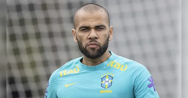 Imagem ilustrativa da notícia Saiba porque Daniel Alves ainda não pagou fiança na Espanha