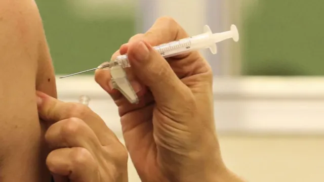 Imagem ilustrativa da notícia Covid-19: Anvisa aprova registro de vacina Spikevax 
