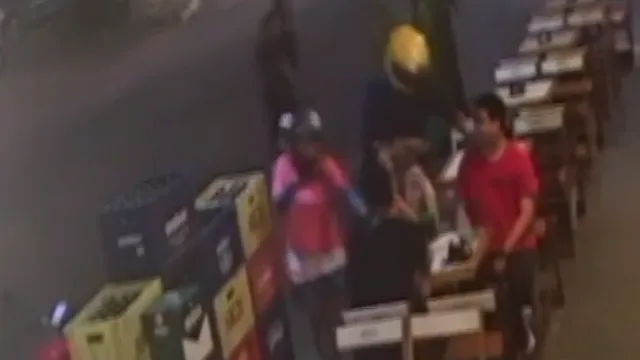 Imagem ilustrativa da notícia Vídeo: casal é preso após diversos assaltos em moto em Belém