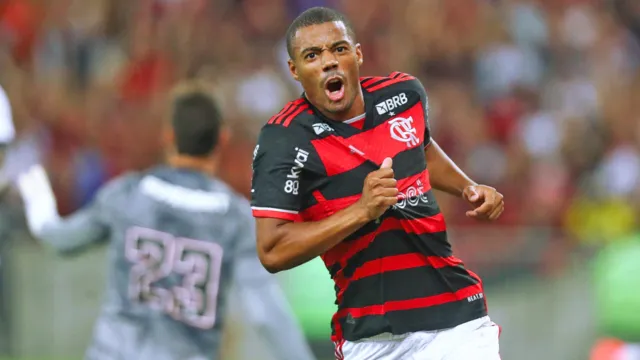 Imagem ilustrativa da notícia Flamengo vence São Paulo e aumenta pressão sobre Carpini