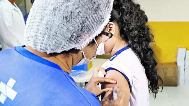 Imagem ilustrativa da notícia Brasil adota dose única para vacina contra HPV