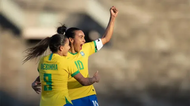 Imagem ilustrativa da notícia Marta sugere estreia da Seleção Feminina no RS