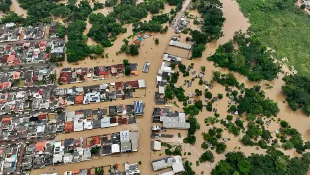 Imagem ilustrativa da notícia Enchentes levam Acre a decretar emergência em saúde pública