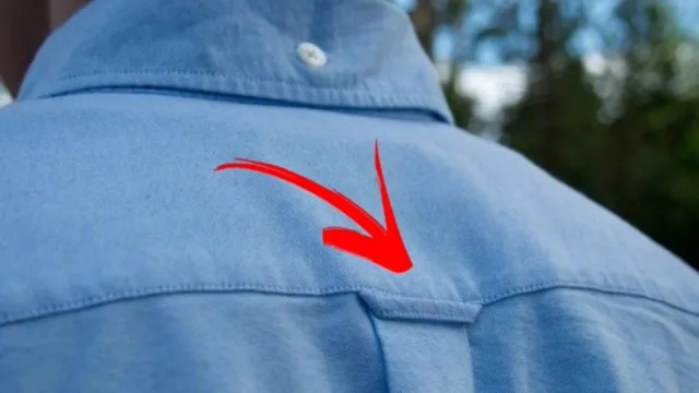 Imagem ilustrativa da notícia Você sabe para que serve o "ganchinho" atrás da camisa? 