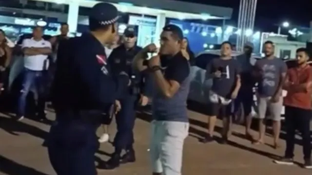 Imagem ilustrativa da notícia Vídeo: homem troca socos com policiais e acaba preso no Pará