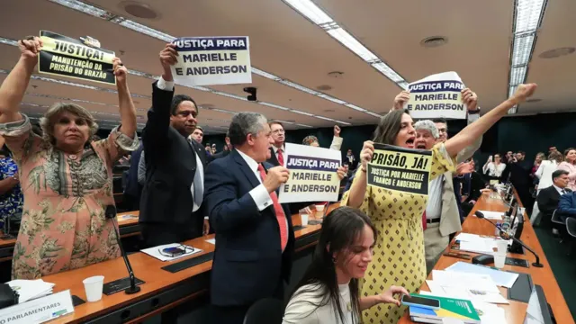 Imagem ilustrativa da notícia Caso Marielle: CCJ da Câmara aprova prisão de Brazão
