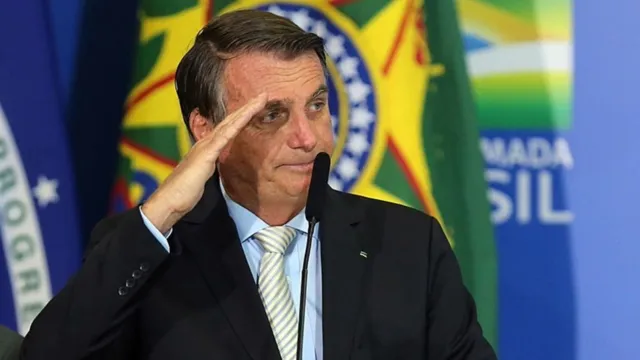 Imagem ilustrativa da notícia Bolsonaro se pronuncia sobre depoimento de Freire Gomes à PF