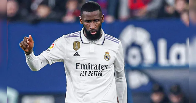 Imagem ilustrativa da notícia Zagueiro do Real Madrid beija cabine do VAR na Champions