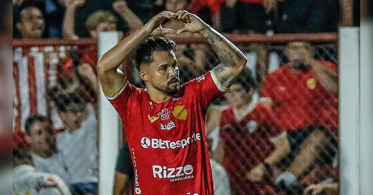 Imagem ilustrativa da notícia Vila Nova bate Cuiabá na semifinal da Copa Verde 2024