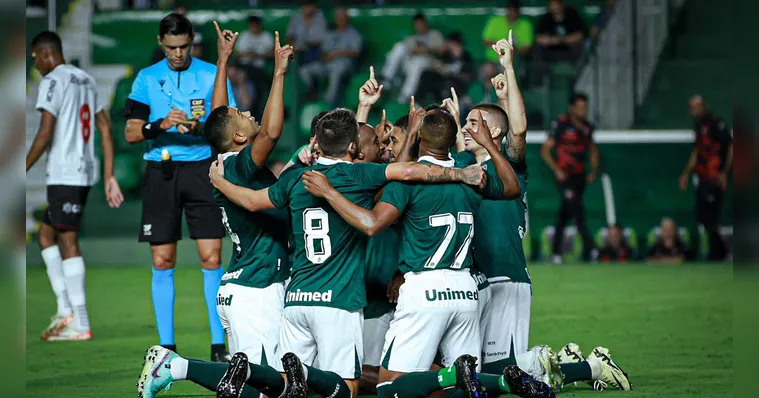 Imagem ilustrativa da notícia Invicto há seis jogos, Goiás vive fase oposta ao Paysandu