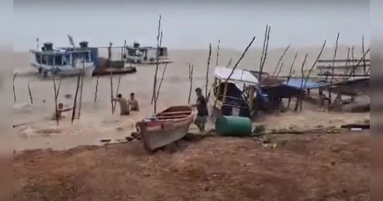 Imagem ilustrativa da notícia Forte temporal causa estragos em cidade do oeste do Pará