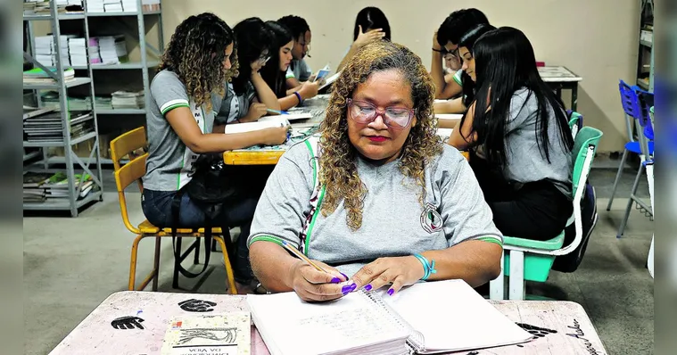Imagem ilustrativa da notícia Conheça histórias de adultos que voltaram a estudar