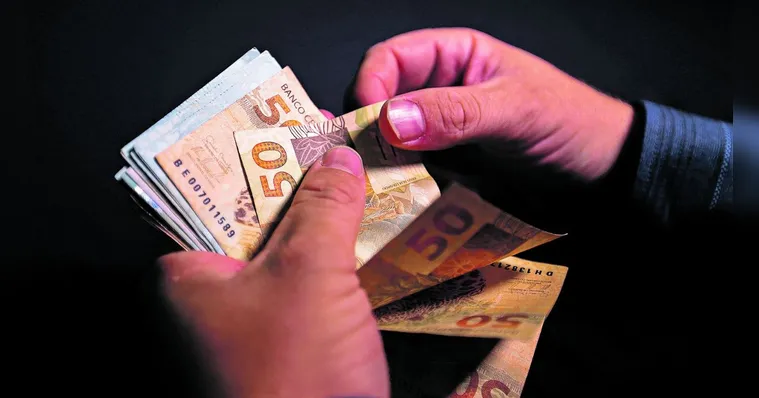 Imagem ilustrativa da notícia Aposentados começam a receber o 13º salário nesta quinta