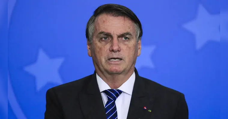 Imagem ilustrativa da notícia Bolsonaro pede dinheiro que pagou por multas na pandemia