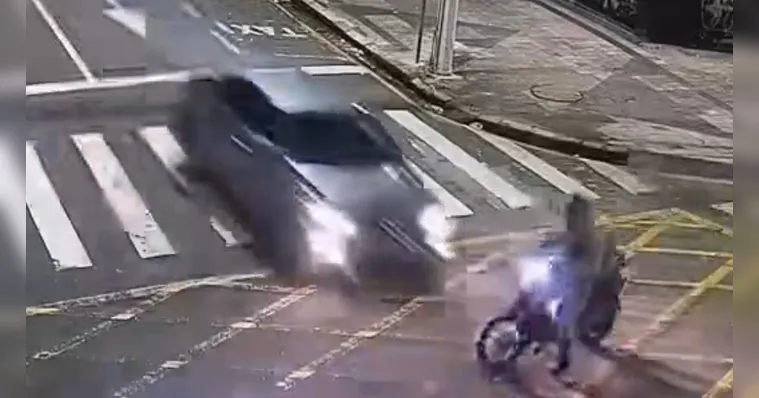 Imagem ilustrativa da notícia Motociclista é atropelado na Av. Presidente Vargas em Belém