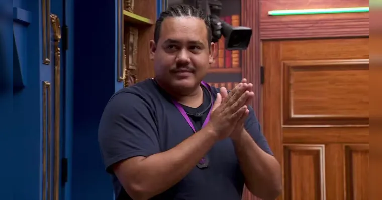 Imagem ilustrativa da notícia BBB 24: Lucas Buda arremata poder curinga com maior lance