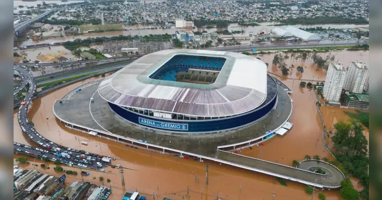 Imagem ilustrativa da notícia Saqueadores aproveitam inundação e invadem loja do Grêmio