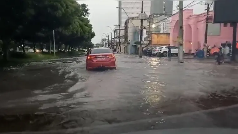 Imagem ilustrativa da notícia Alagou tua rua? Belém tem pontos alagados nesta segunda (11)