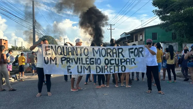 Imagem ilustrativa da notícia Protesto bloqueia a avenida Arthur Bernardes nas duas pistas