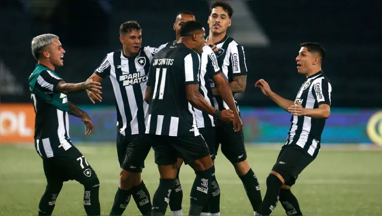 Imagem ilustrativa da notícia Botafogo atropela Juventude com goleada no Nilton Santos