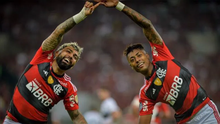 Imagem ilustrativa da notícia Como Tite consegue gerir astros do Flamengo na reserva