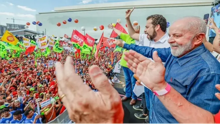 Imagem ilustrativa da notícia Lula sanciona reajuste da tabela do Imposto de Renda