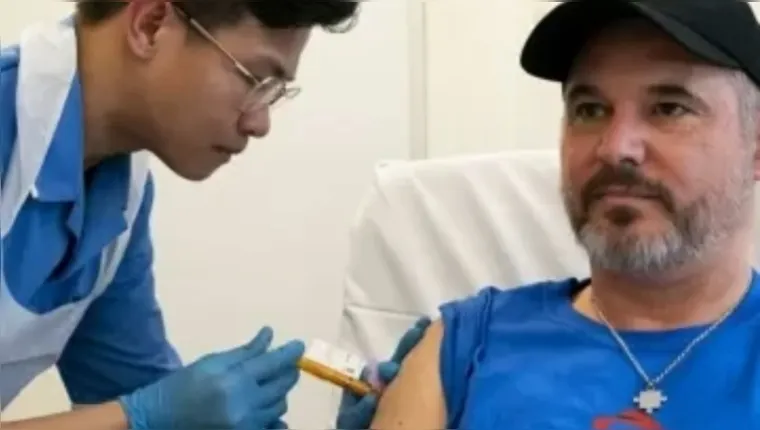 Imagem ilustrativa da notícia Músico inglês é o 1º a receber vacina contra câncer de pele