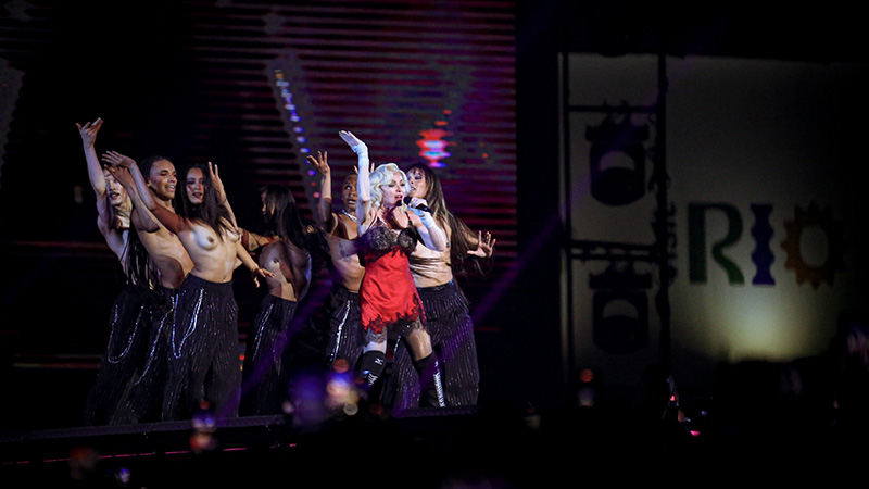 Show de Madonna no Rio foi descrito como  "monumental"