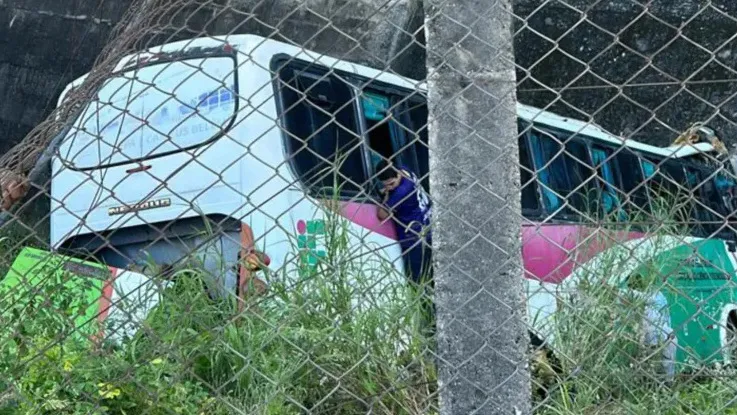 Ônibus do IFPA colidiu contra muro das eclusas de Usina de Tucuruí e resultou na morte de quatro pessoas