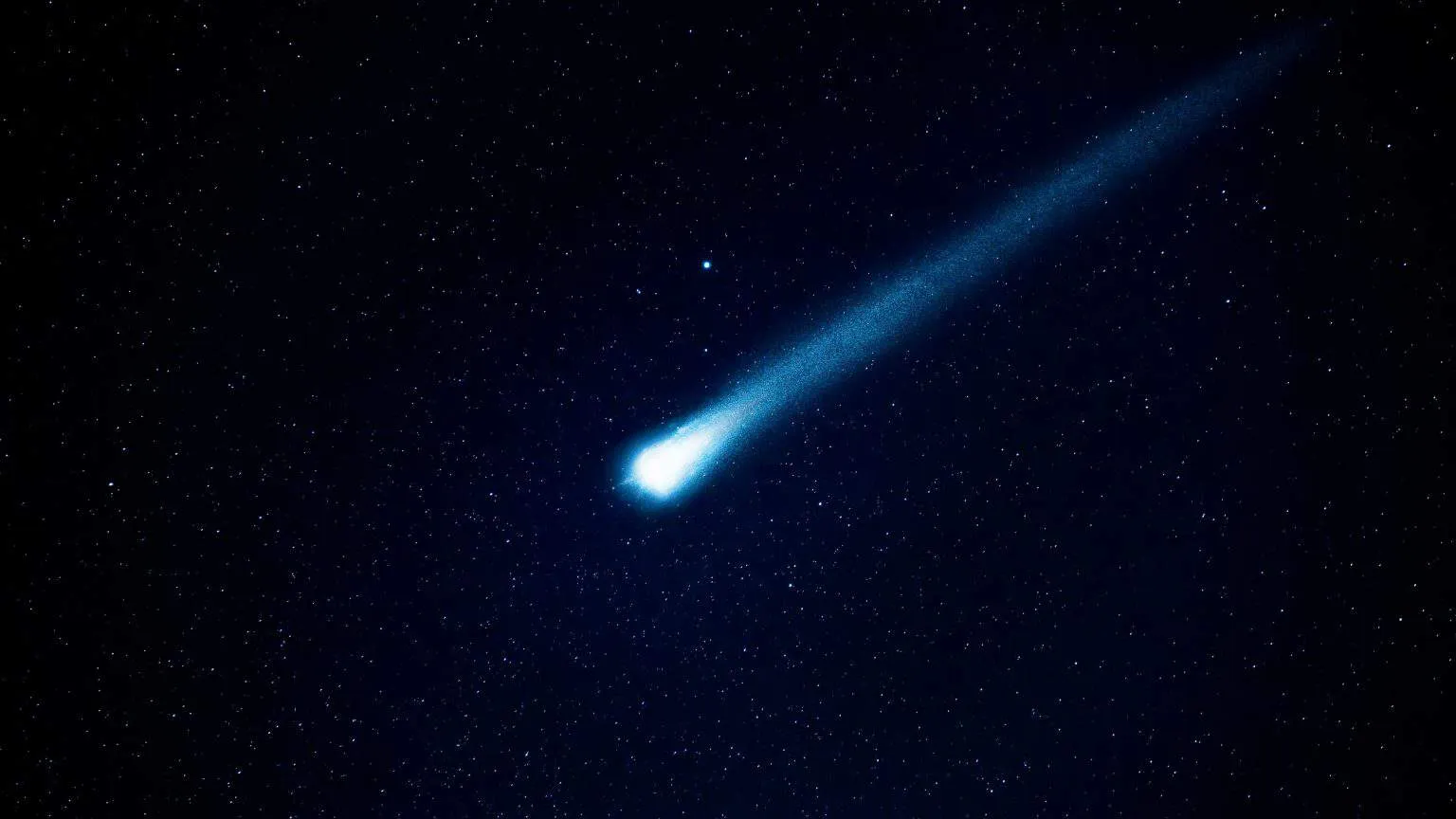 O Observatório Heller & Jung registrou o momento em que um meteoro cruzou o céu sobre o mar